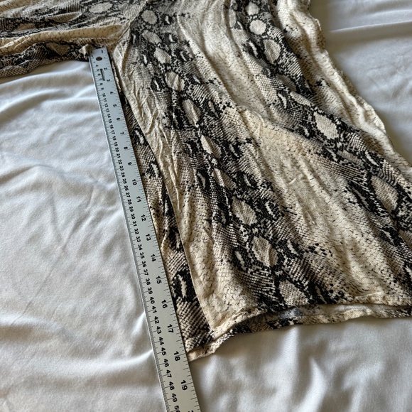 Women's Palazzo Capri Jumpsuit Snakeskin Print Size S Spaghetti Strap Festival - Picture 11 of 16